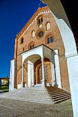 Abbazia di Morimondo. La chiesa abbaziale di Santa Maria. 